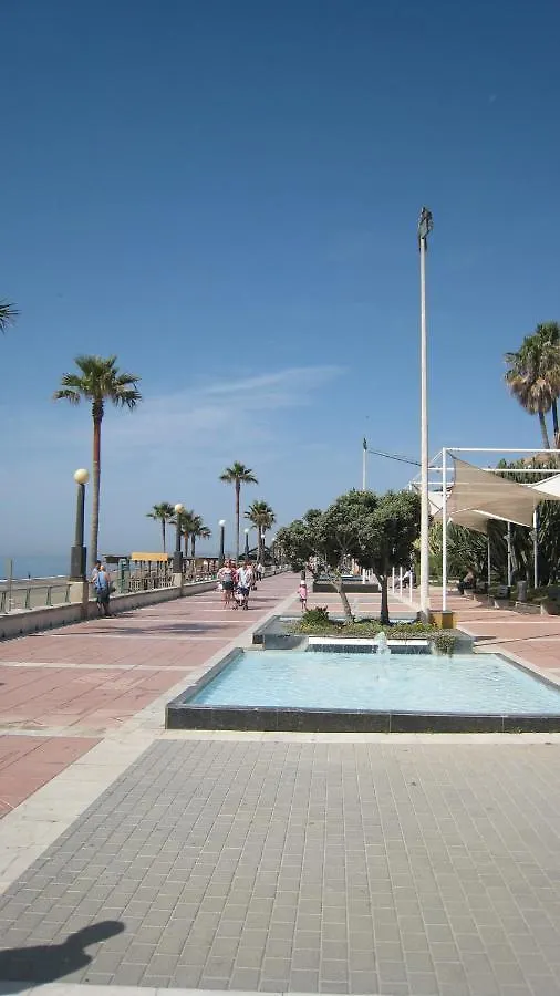 Villa Beautiful Townhouse Internet Air Con 5 Guests Estepona Сasa de vacaciones